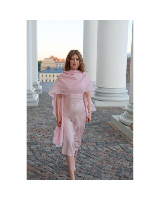 Fiora Muse Pink Ultralight Cashmere Shawl