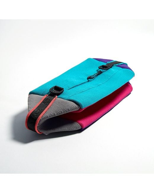 Atacz Black Cube With Utility Strap