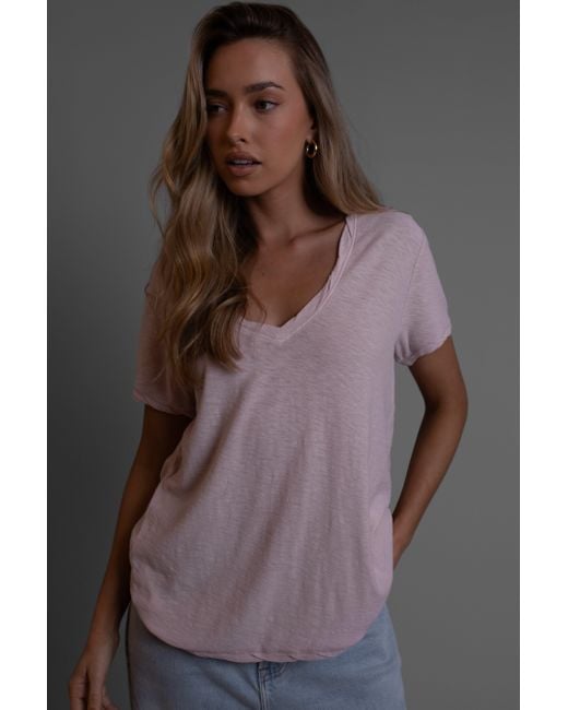 Vænn Pink Slub Deep V Tee Chalk
