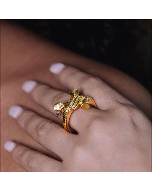 Unaloe Gray Sterling Calla Lily Statement Ring – Handmade Sculptural Botanical Jewelry For