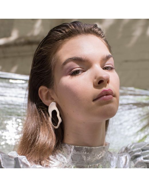 Bio-Trimmings Metallic Bayliss Statement Earrings –