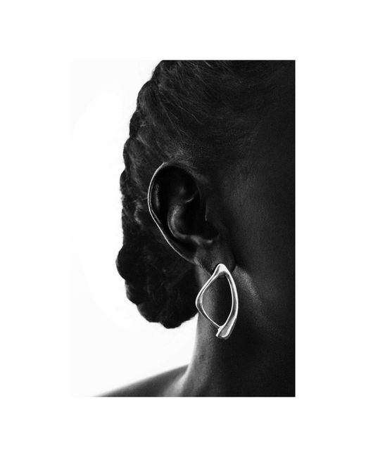 Daria Pacelli Jewelry Black Sedna Asymmetrical Earrings
