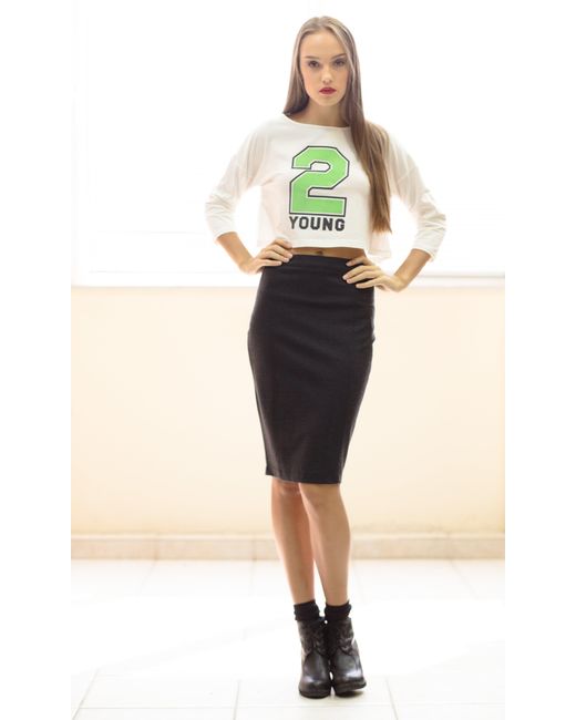 Conquista Green Elegance Embodied Two Young Crop Top