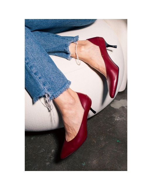 The 5Th Element Pink Celine Burgundy Leather Kitten Heels
