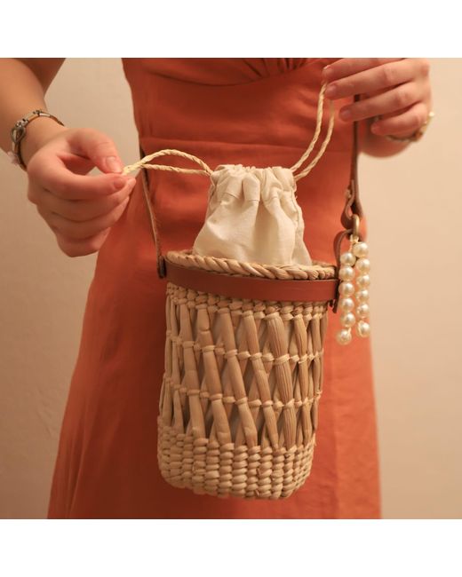 Springmoonatelier Metallic Neutrals Natural Woven Handmade Cream Bucket Bag