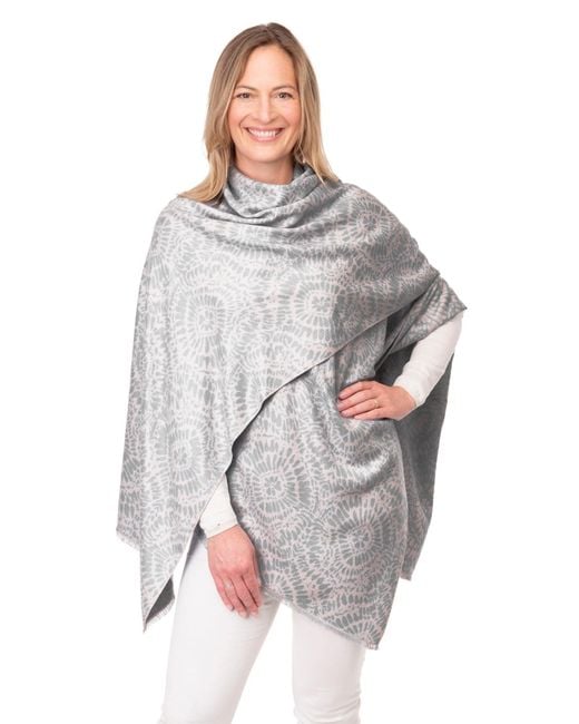 Franchetti Bond Gray Susanna & Batik Wrap