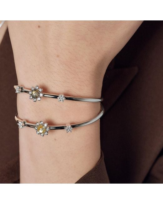 Freqnc Atelier Metallic Eight Petals Bangle