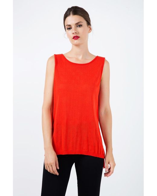 Conquista Red Sleeveless Knit Top With Uneven Hemline