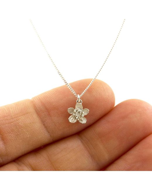 Lee Renee Metallic Cherry Blossom Necklace – Silver