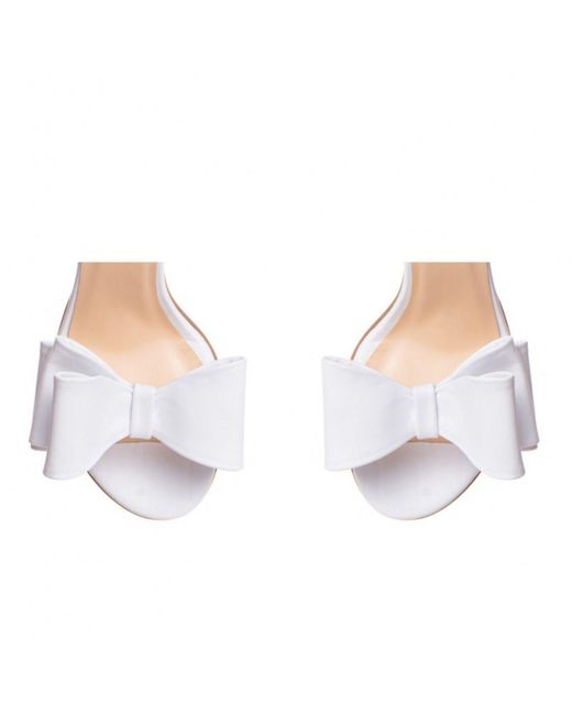 The 5Th Element White Bow Leather Sandals