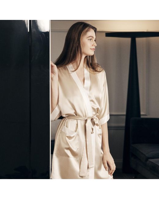 Manitu White Whisper Short Kimono