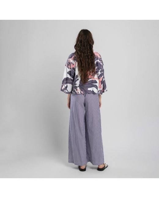 ARTISTA Blue Berry Cropped Kimono