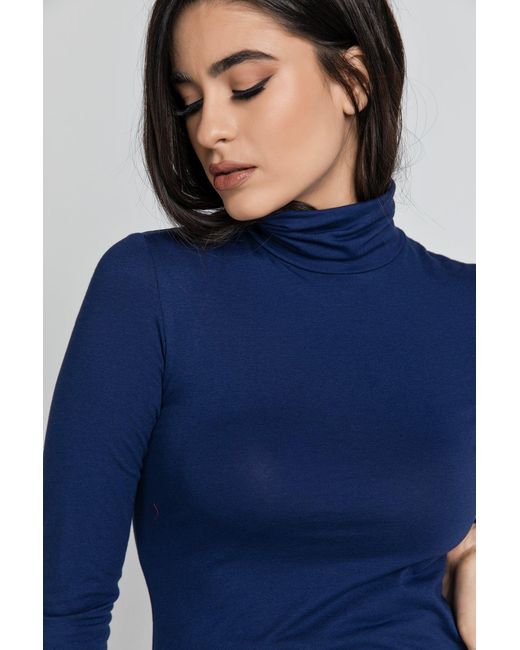 Conquista Blue Dark Turtle Neck Top By