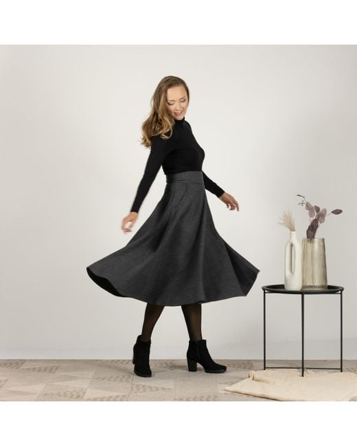 Nikka Place Gray Wool Midi Skirt With High Waist & Pockets