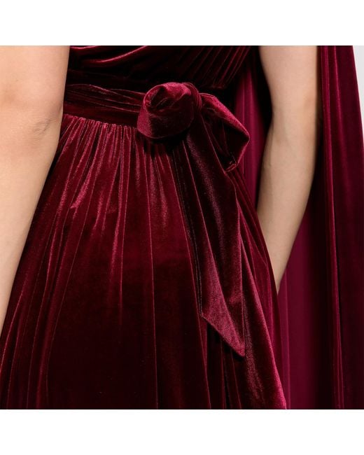 Nur Karaata Red Baglioni Burgundy Gown