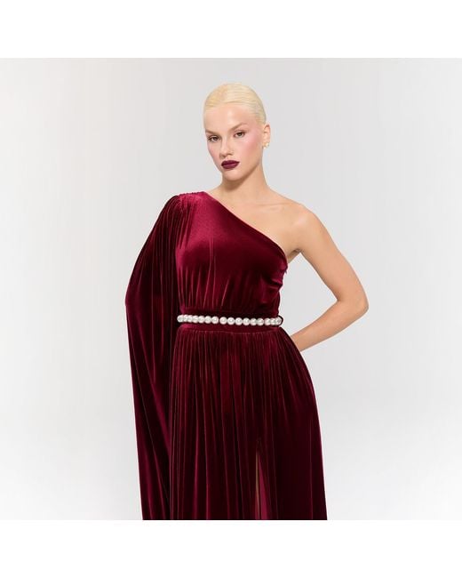 Nur Karaata Red Baglioni Burgundy Gown