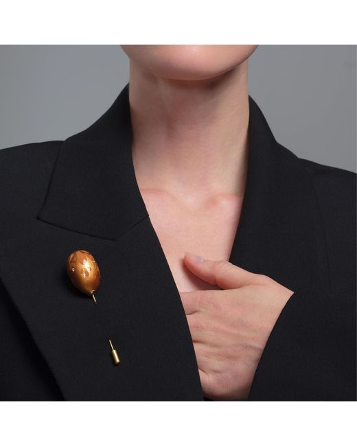 Saule Label White Nova Lapel Pin