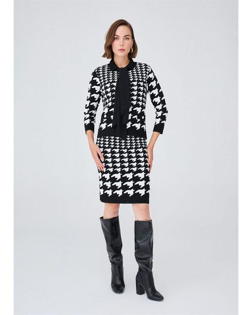 Peraluna Black Houndstooth Pattern Slim Fit Knee Level Knitwear Skirt