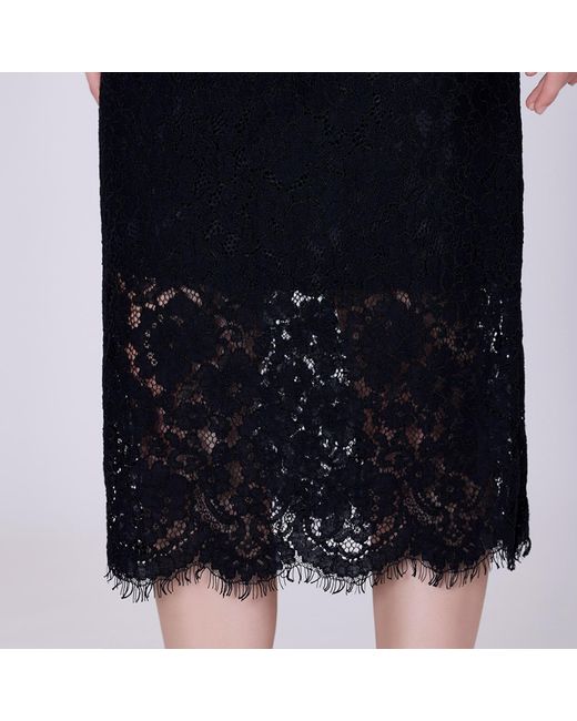 Smart and Joy Black Bustier Lines And Tulip Sleeves Lace Dress