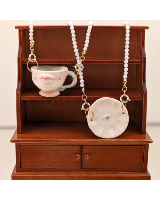 H2 Studio Pink The Cup Theater Mini Porcelain Plate Shell Beads Necklace