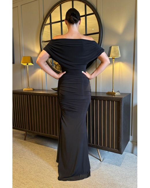 Atom Label Black Platinum Gown