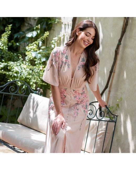 Hope & Ivy Pink Neutrals The Celina 3d Floral Embroidered Flutter Sleeve Plunge Front Button Midi Dress