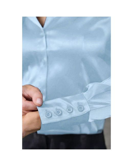Madison / Savile Blue Sterling Haven Fitted Shirt