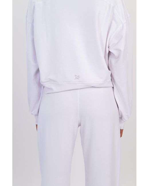 On/Off Essentials White The Solace Crew Neck Pullover