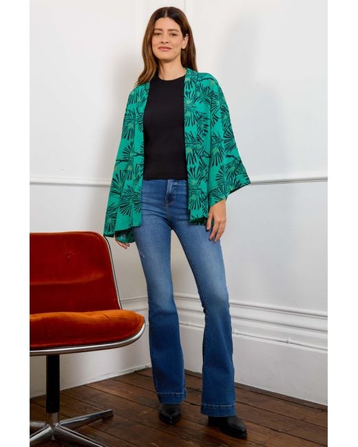 Artemis Muse Green Japanese Pine Needle Print Short Light Weight Kimono