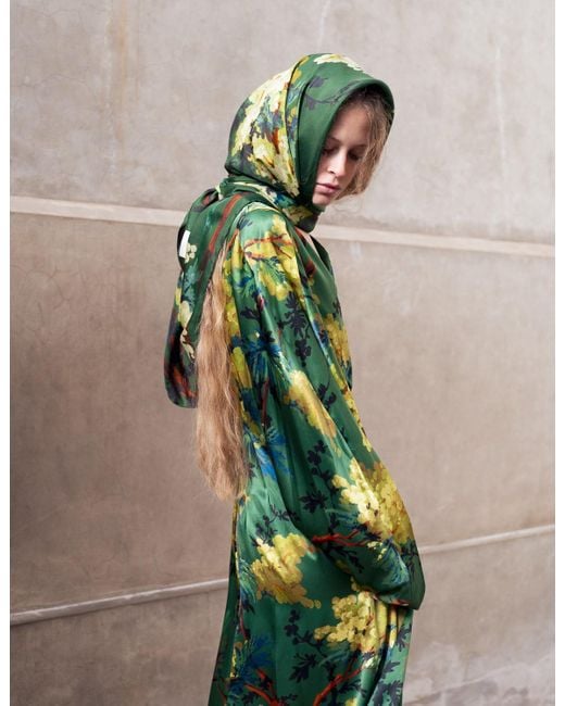 Klements Green Illuminated Acacia Giant Scarf