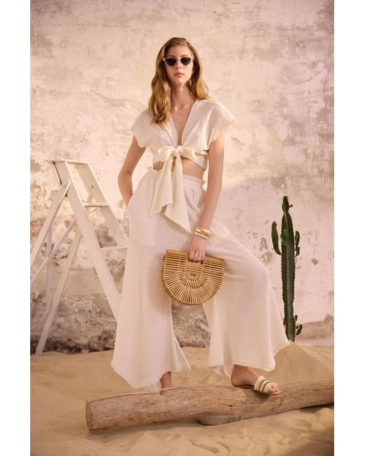 Lilamie White Neutrals Rio Front Tied Crop Dizayn Summer Top