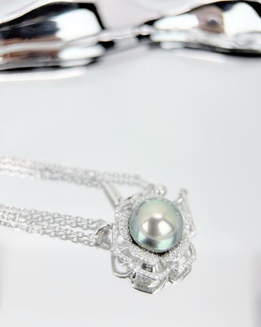 Smuccii White Celene