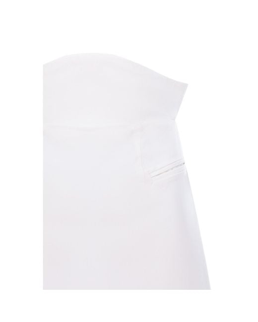 AVENUE No.29 White Mini Skirt With Rounded Hemline