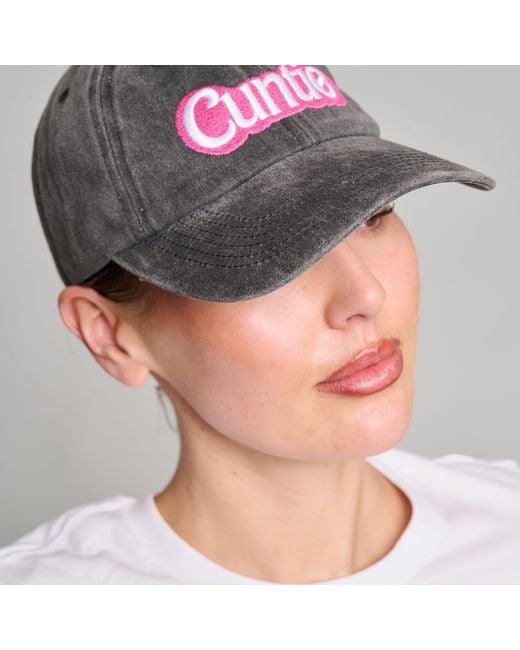 Love and Nostalgia Multicolor Cuntie Cap