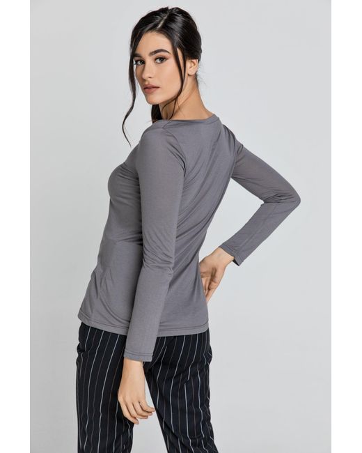 Conquista Gray Dark V Neck Top By Swl