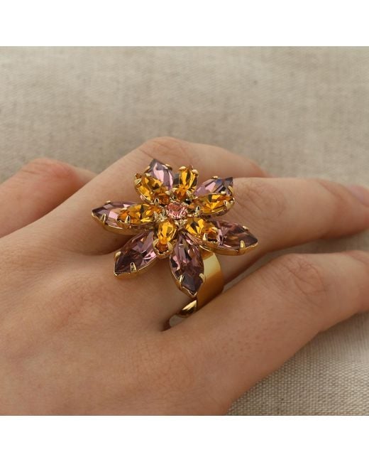 Otazu White Blushing Bloom Ring