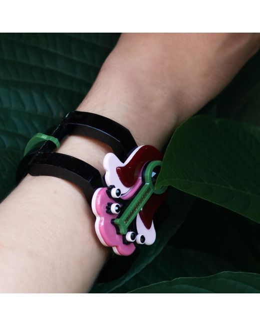 Gissa Bicalho Handmade Acrylic Bracelet Flamboyant Pink