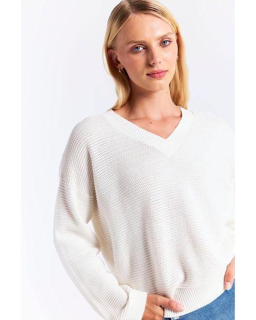 Brodie Cashmere White Rippled Stitch V Neck