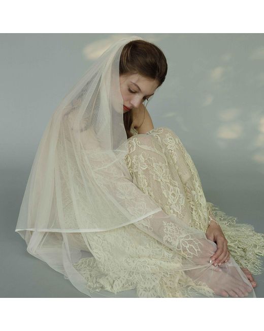 Belsize25 White Faded Narcissus Dress Two-Piece Scalloped Lace Set