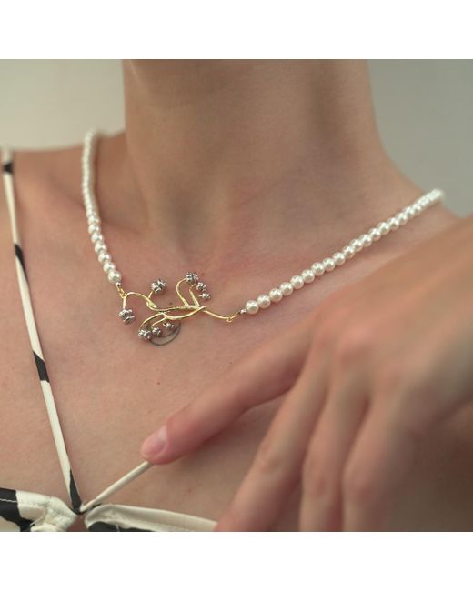 Retro Chic White Lily Of The Valley Pearl Necklace
