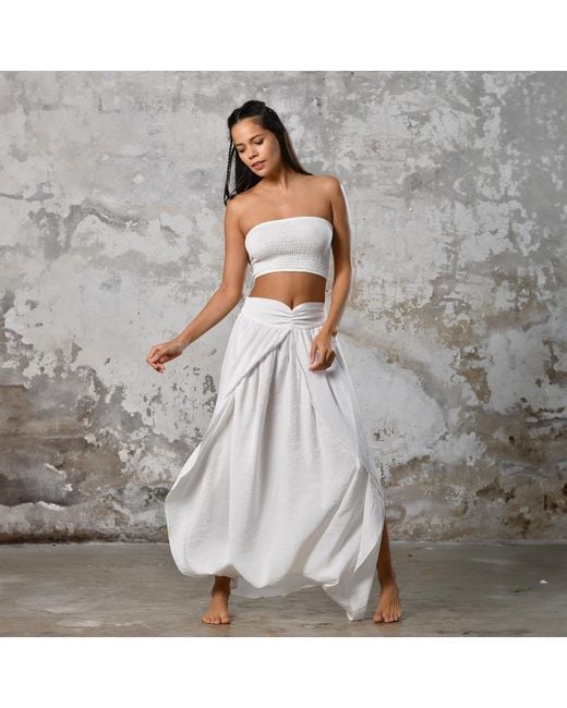 Zhenabia White Gaia Salvar