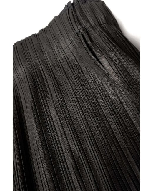 Wild Cosmos Black Natalia Plissé Satin Tapered Crop Pant