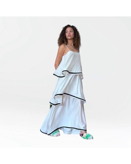 London Atelier Byproduct White Layer Dress With Spaghetti Straps
