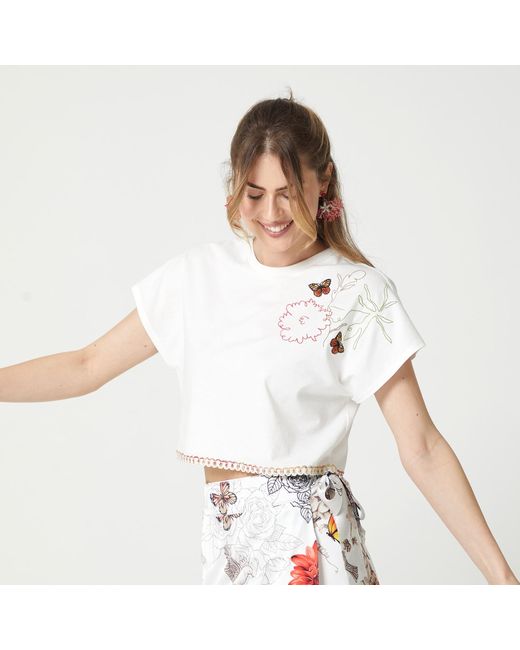Lalipop Design White Embroidered Cropped Cotton T-Shirt