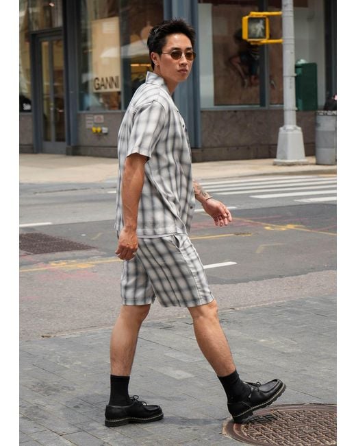 Éclectique Gray Monotone Plaid Button-Up Shirt for men