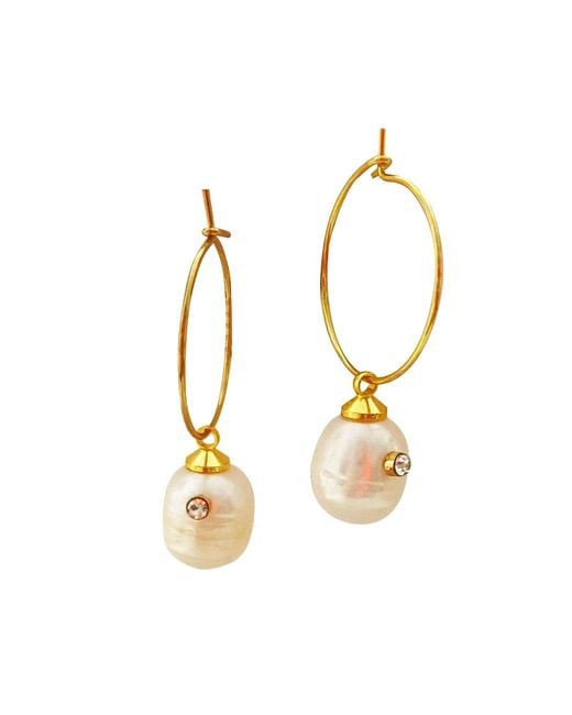 Smilla Brav Metallic Dainty Pearl Earrings Greta