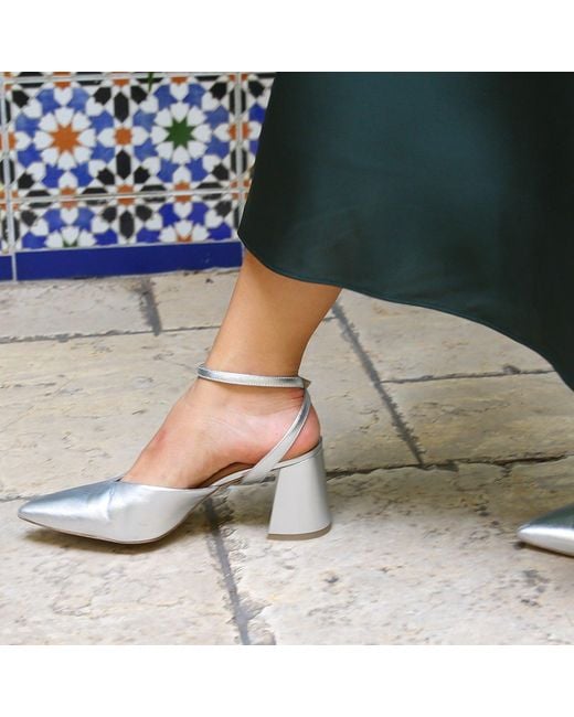 Alterre White Marilyn V Mule
