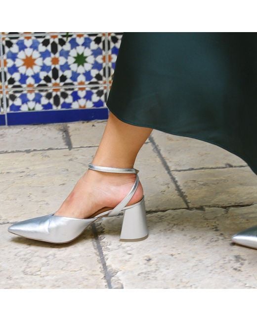 Alterre White Marilyn V Mule
