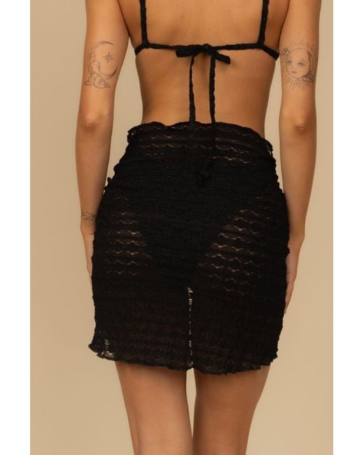 Montce Black Daisy Lace Sarong
