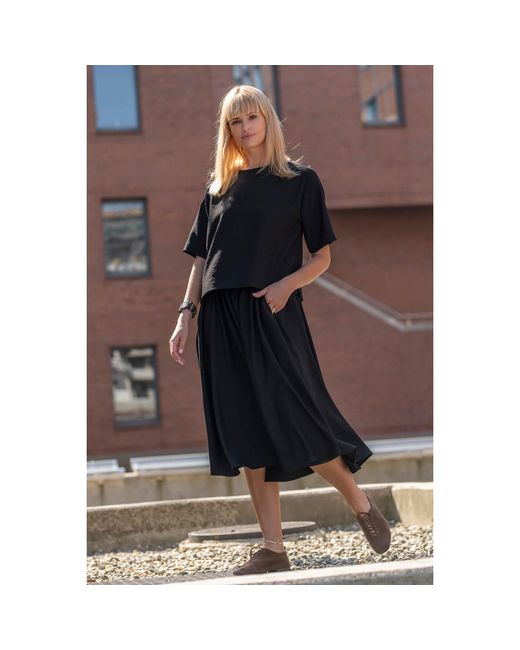 Oh!Zuza Black Echo Viscose Midi Skirt With Pockets –